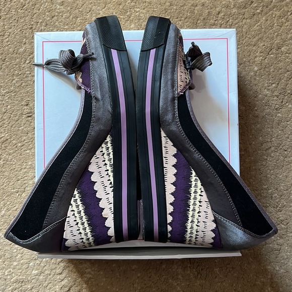 GORGEOUS Nanette Lepore for Keds Wedge Shoes - Picture 2 of 7